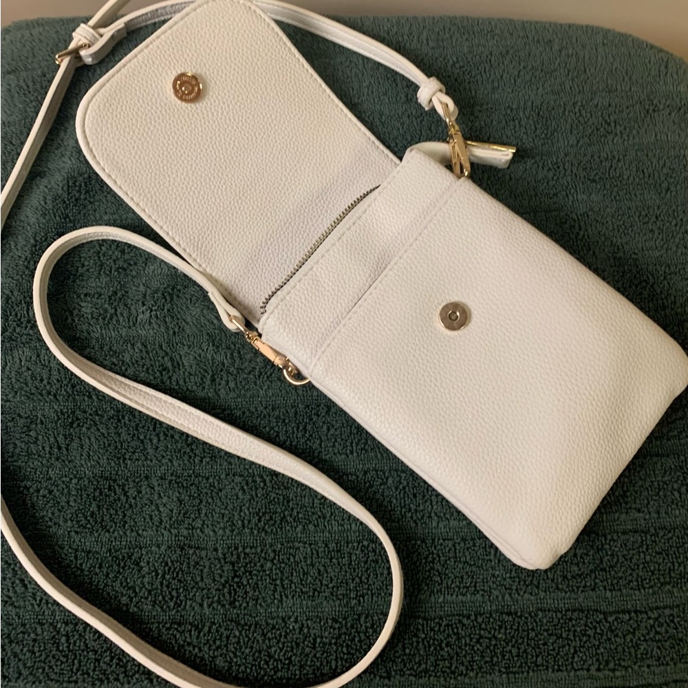 Cream Crossbody Travel Bag Multi Pocket Vegan Leather Organizer Purse NWOT - Picture 7 of 14